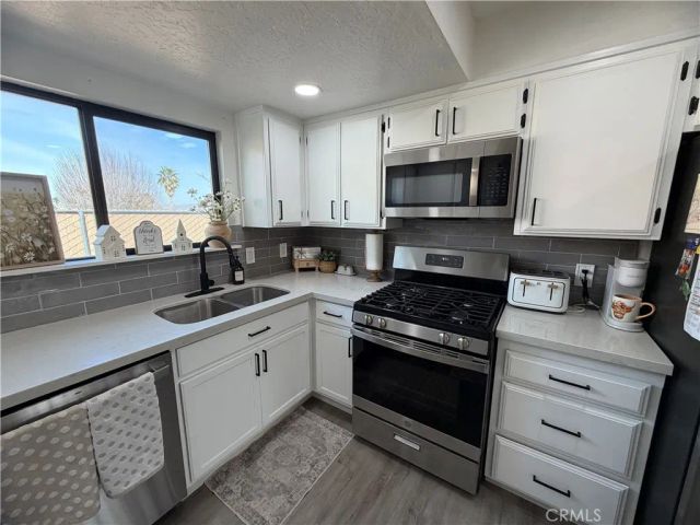 2050 Dartmouth Court, Barstow, CA 92311