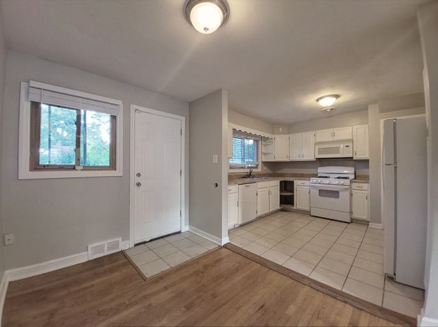 18509 Stedhall Road, Homewood, IL 60430