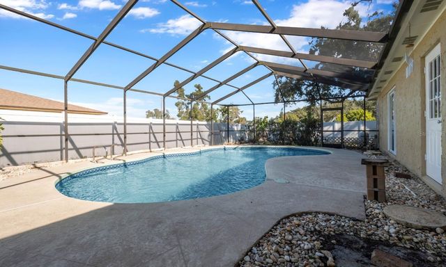 520 ROOKS ROAD, Seffner, FL 33584