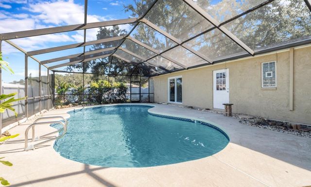 520 ROOKS ROAD, Seffner, FL 33584