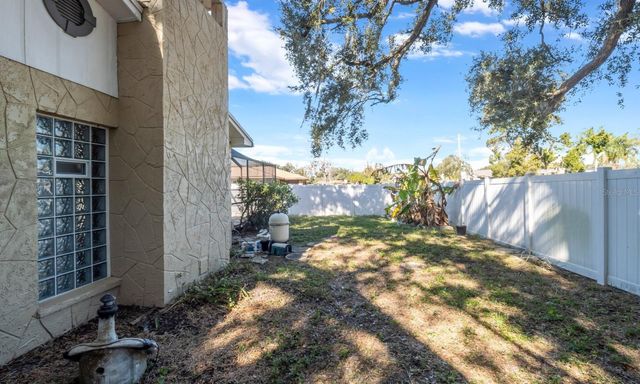 520 ROOKS ROAD, Seffner, FL 33584