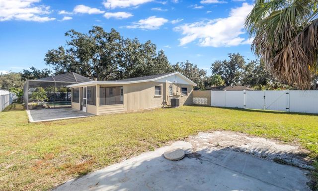 520 ROOKS ROAD, Seffner, FL 33584