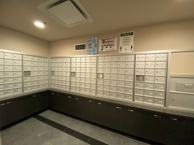 2 Earhart 1003, Cambridge, MA 02141