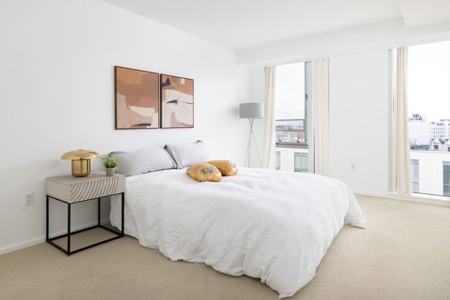 2 Earhart 1003, Cambridge, MA 02141