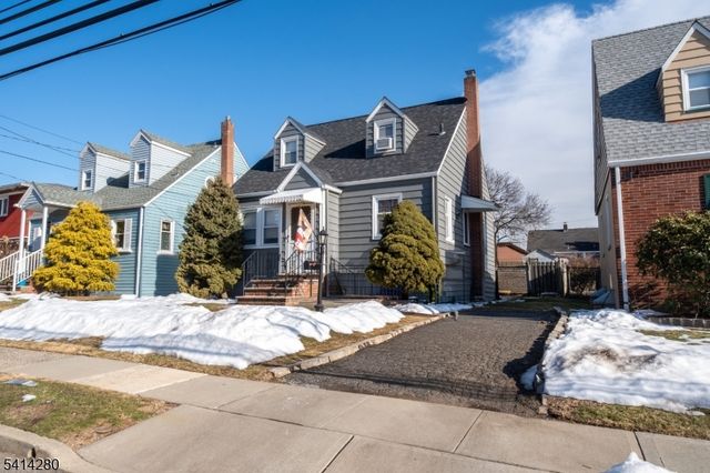 69 Penobscot St, Clifton City, NJ 07013