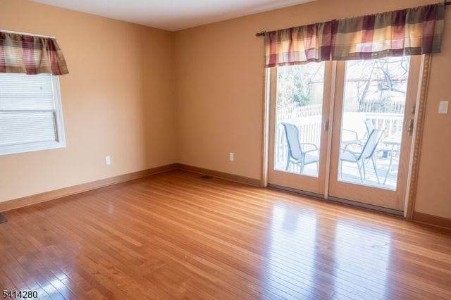 69 Penobscot St, Clifton City, NJ 07013