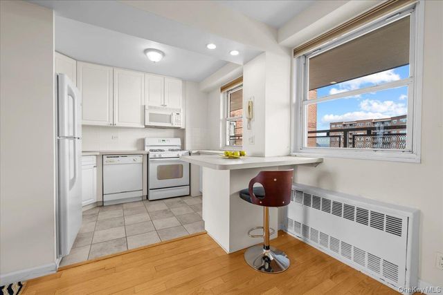 5700 Arlington Avenue 20S, Bronx, NY 10471