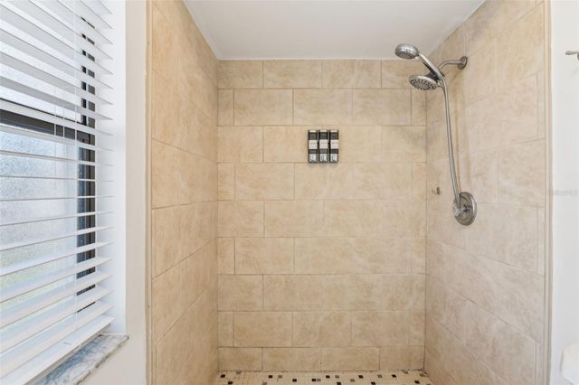 118 PINEWOOD CIRCLE, Kissimmee, FL 34743