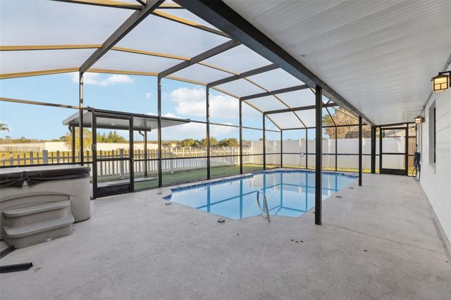 118 PINEWOOD CIRCLE, Kissimmee, FL 34743