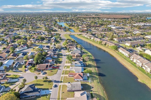 118 PINEWOOD CIRCLE, Kissimmee, FL 34743