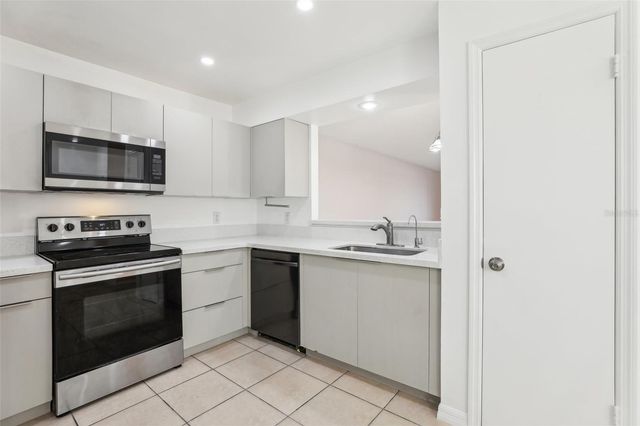 118 PINEWOOD CIRCLE, Kissimmee, FL 34743