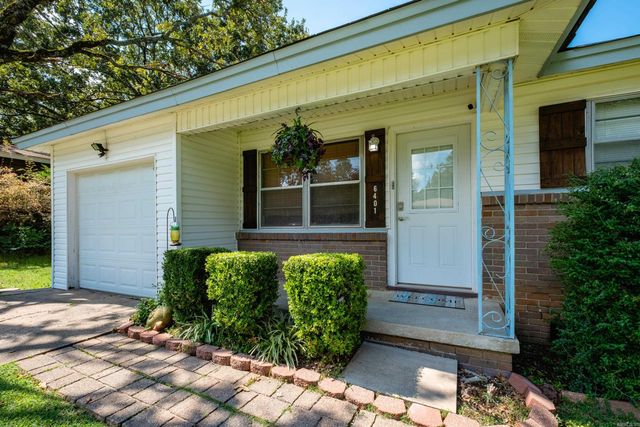 6401 Navajo Trail, North Little Rock, AR 72116