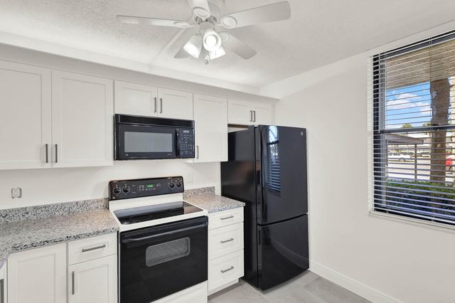 1950 SW Palm City Road 9102, Stuart, FL 34994