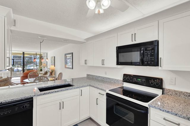 1950 SW Palm City Road 9102, Stuart, FL 34994