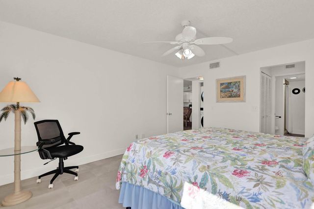 1950 SW Palm City Road 9102, Stuart, FL 34994