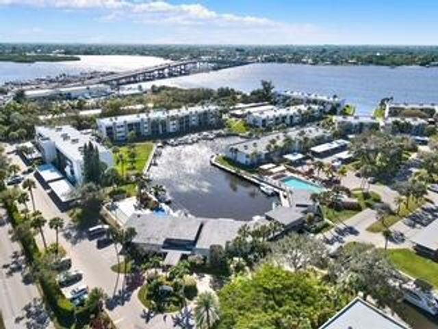 1950 SW Palm City Road 9102, Stuart, FL 34994