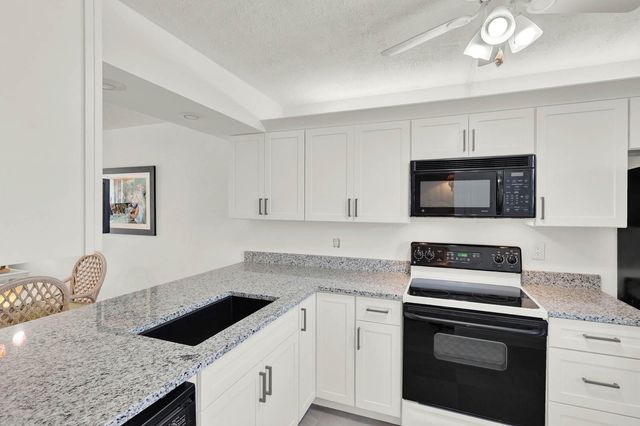 1950 SW Palm City Road 9102, Stuart, FL 34994