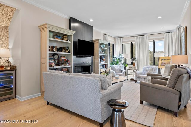 9 Glen Eagles Drive, Jackson, MS 39211