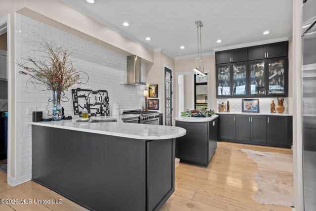 9 Glen Eagles Drive, Jackson, MS 39211