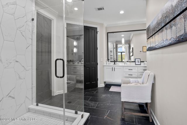 9 Glen Eagles Drive, Jackson, MS 39211