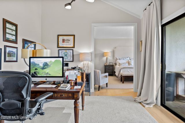 9 Glen Eagles Drive, Jackson, MS 39211