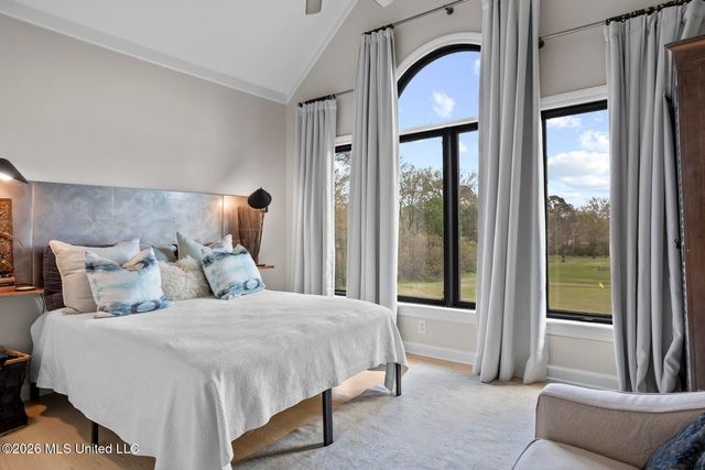 9 Glen Eagles Drive, Jackson, MS 39211