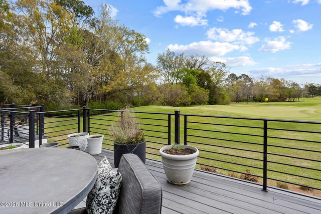 9 Glen Eagles Drive, Jackson, MS 39211