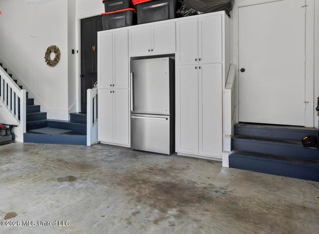 9 Glen Eagles Drive, Jackson, MS 39211