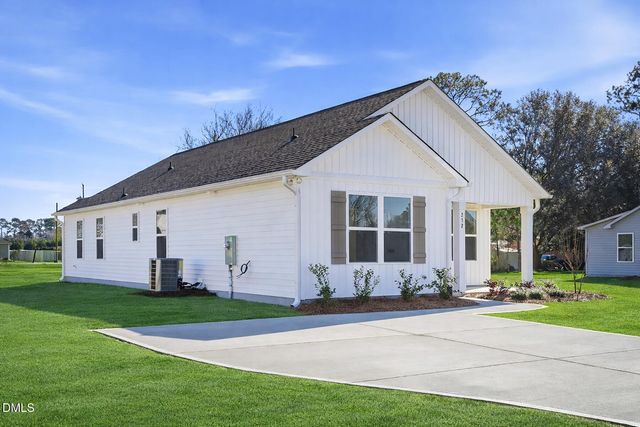 232 Rae Street, Warsaw, NC 28398