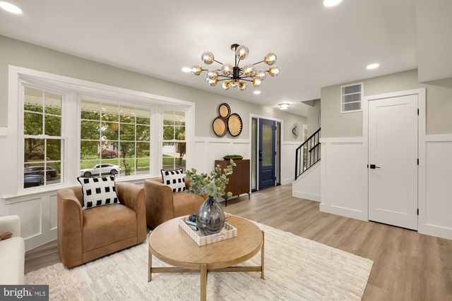 2308 CREEK DR, Alexandria, VA 22308