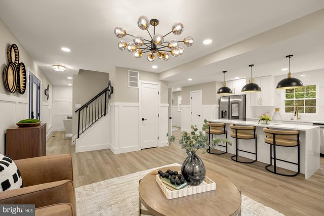 2308 CREEK DR, Alexandria, VA 22308
