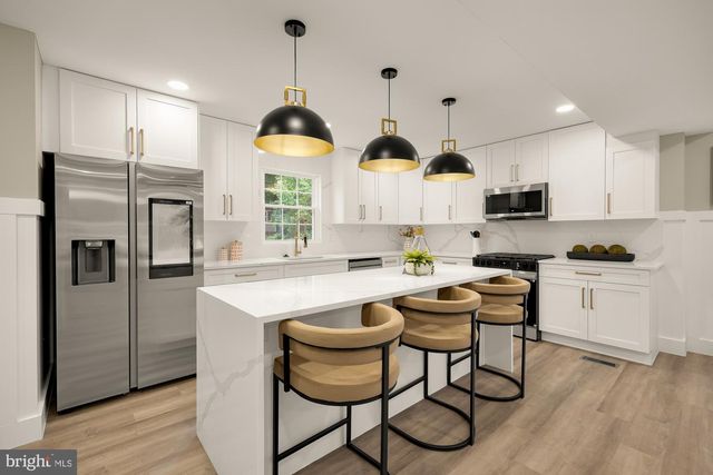 2308 CREEK DR, Alexandria, VA 22308