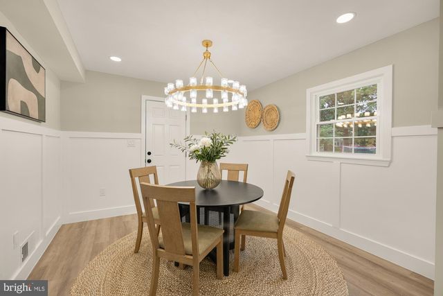 2308 CREEK DR, Alexandria, VA 22308