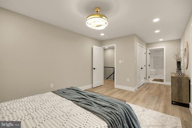 2308 CREEK DR, Alexandria, VA 22308