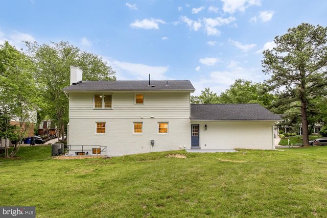 2308 CREEK DR, Alexandria, VA 22308