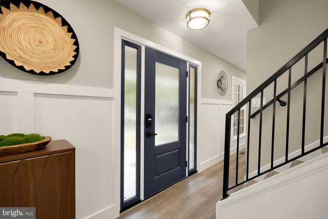 2308 CREEK DR, Alexandria, VA 22308