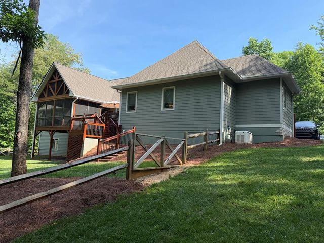 685 Rockwood Trail, Blairsville, GA 30512
