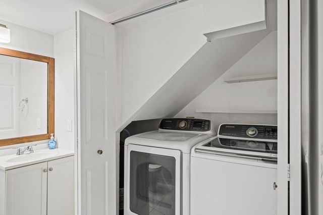 8194 Thames Boulevard B, Boca Raton, FL 33433