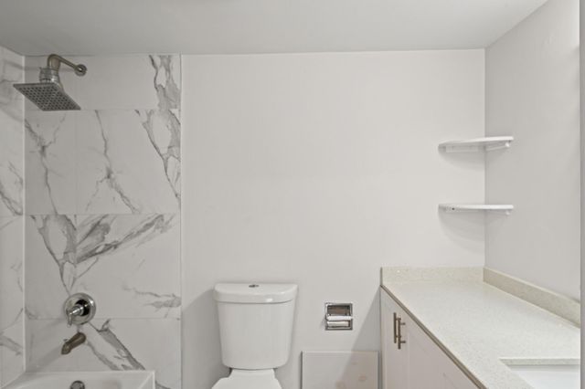 8194 Thames Boulevard B, Boca Raton, FL 33433