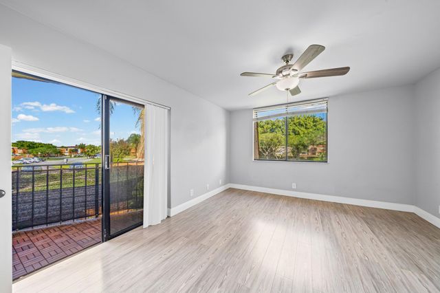 8194 Thames Boulevard B, Boca Raton, FL 33433