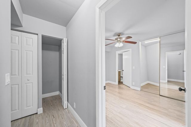 8194 Thames Boulevard B, Boca Raton, FL 33433