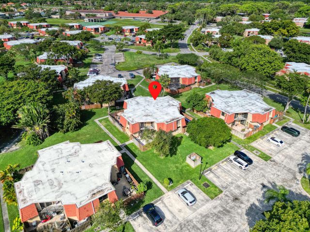8194 Thames Boulevard B, Boca Raton, FL 33433