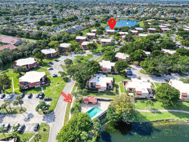 8194 Thames Boulevard B, Boca Raton, FL 33433