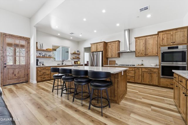 27140 Shut Out Place, Tehachapi, CA 93561