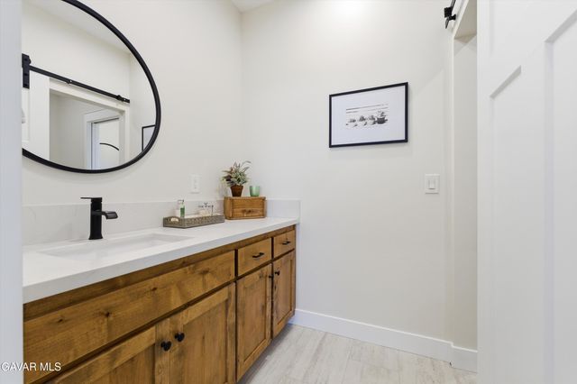 27140 Shut Out Place, Tehachapi, CA 93561