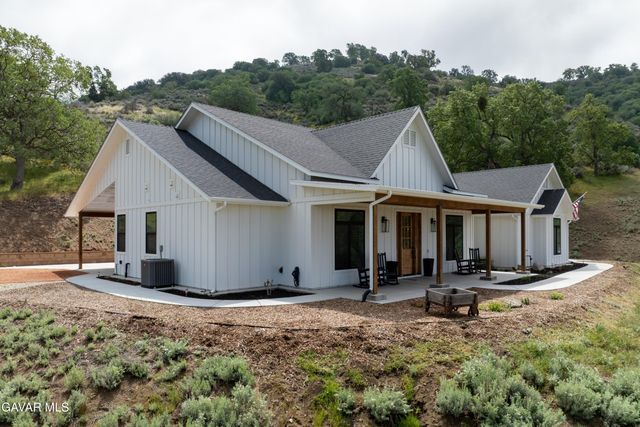 27140 Shut Out Place, Tehachapi, CA 93561