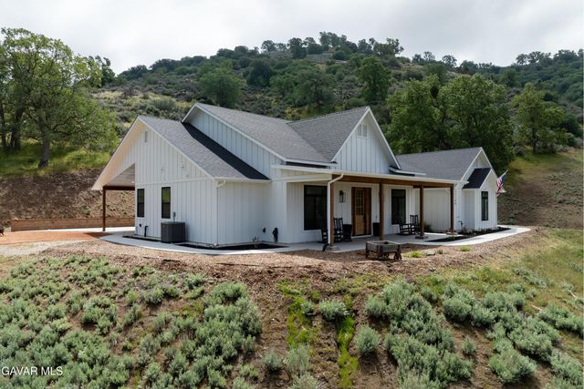 27140 Shut Out Place, Tehachapi, CA 93561