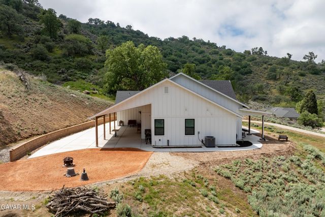 27140 Shut Out Place, Tehachapi, CA 93561