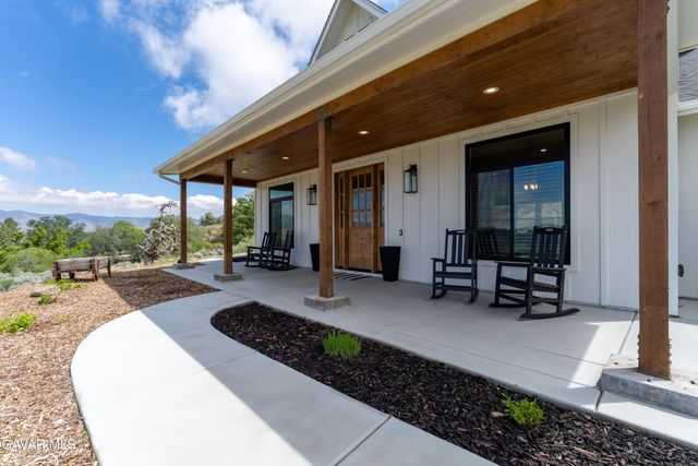 27140 Shut Out Place, Tehachapi, CA 93561