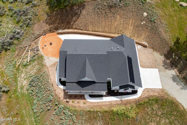 27140 Shut Out Place, Tehachapi, CA 93561